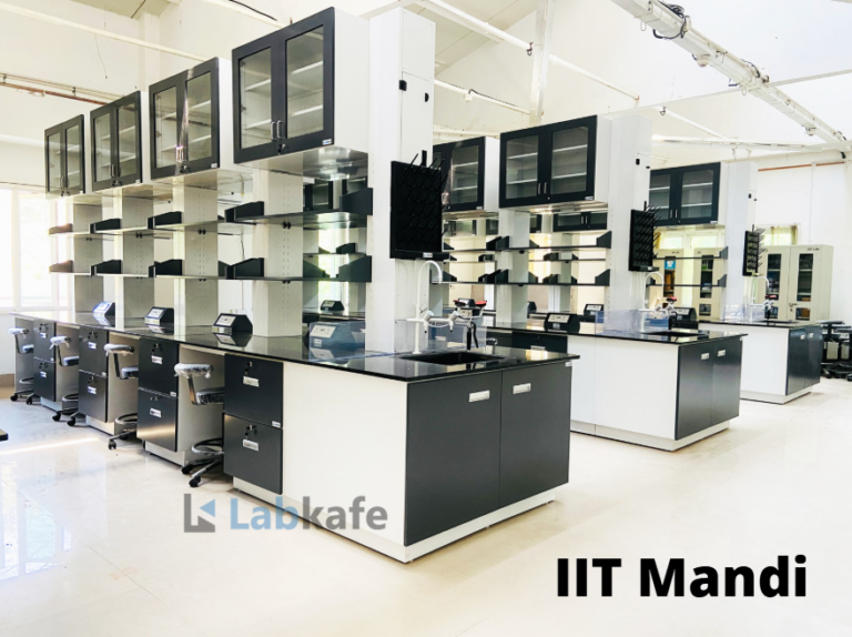 9 Reasons to Choose Modular Lab Furniture in 2025