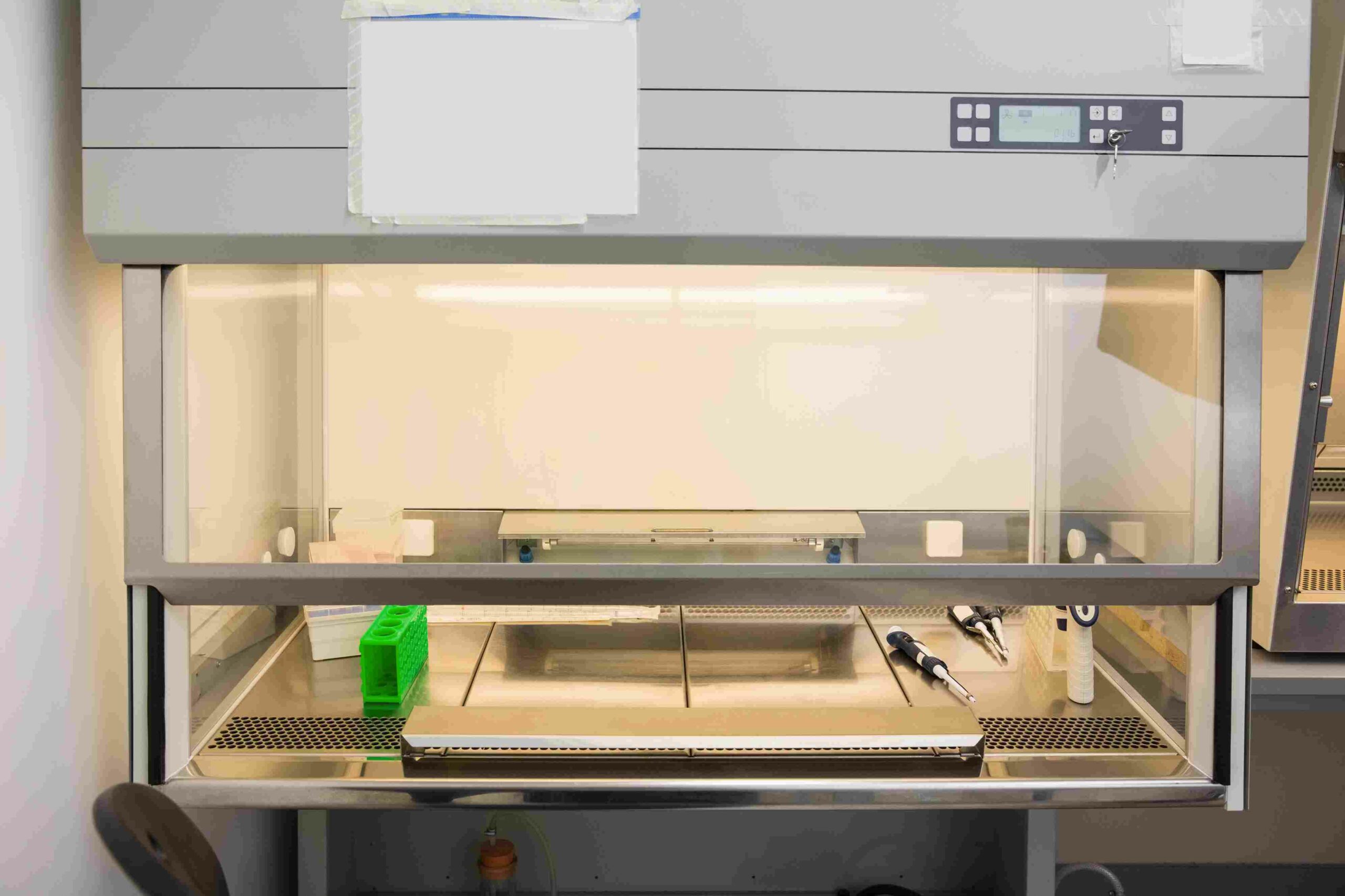 How to Use a Biological Safety Cabinet: 5 Step Guide