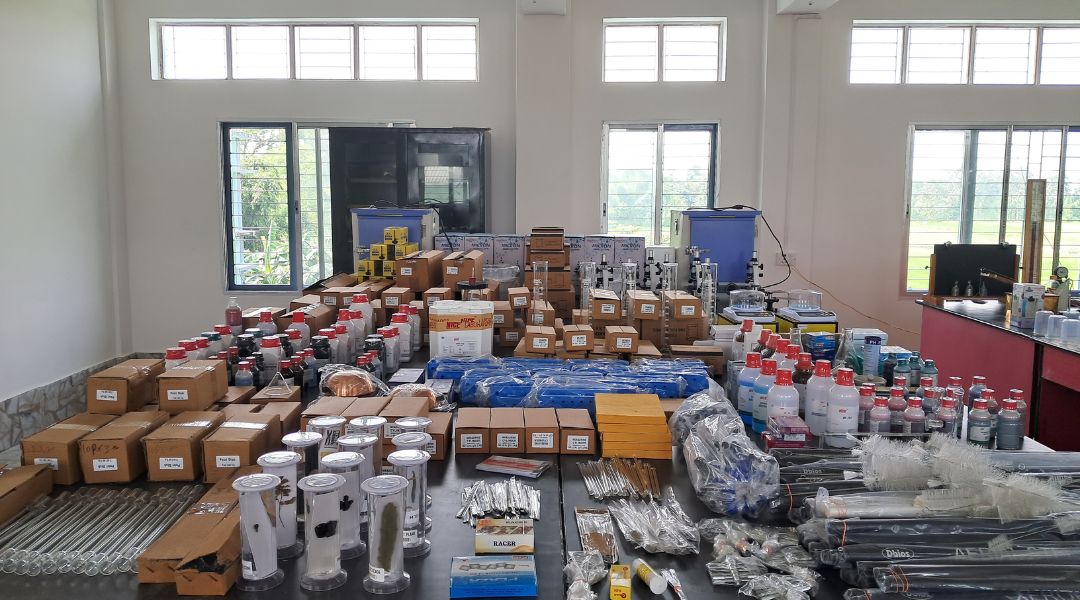 Labkafe’s Lab Equipment Buying Guide for Schools 2025