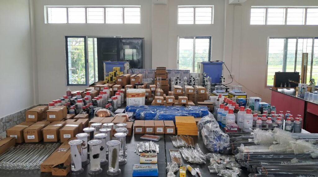 Complete lab packages by Labkafe with free delivery and installation