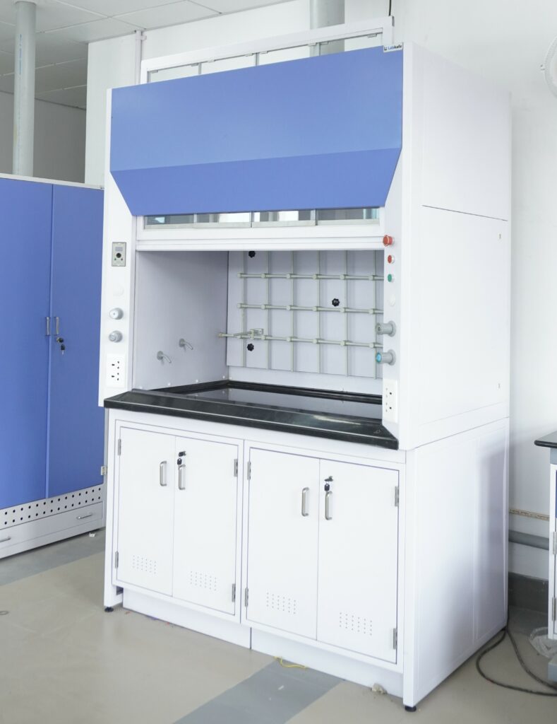 Fume hood