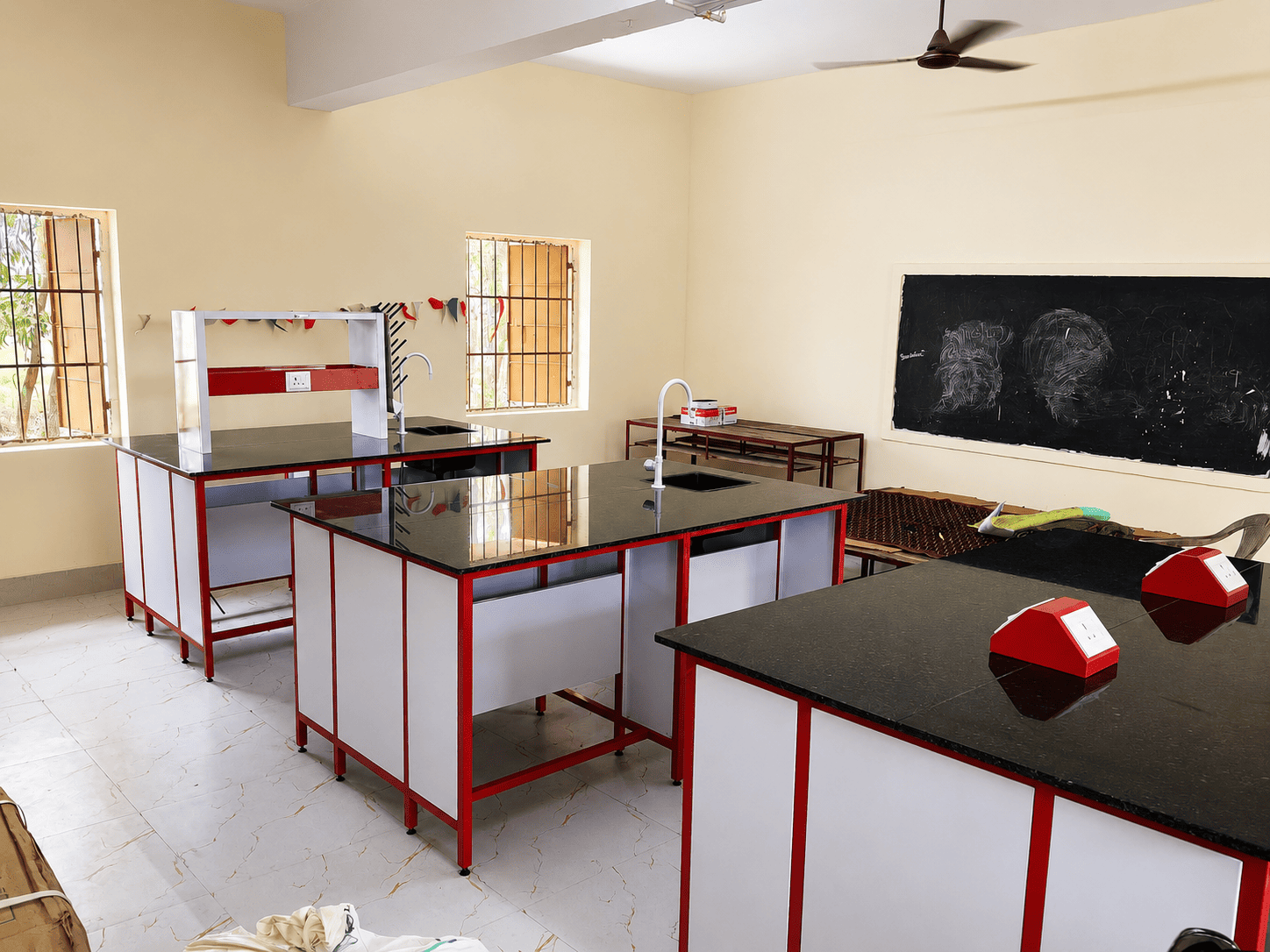 How to Plan a Future-Ready Science Integrated Lab for Schools